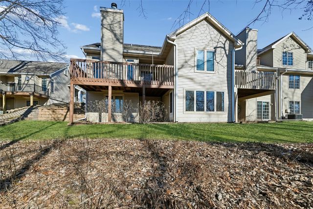 3319 Riverpointe Circle NE, Cedar Rapids, IA 52411