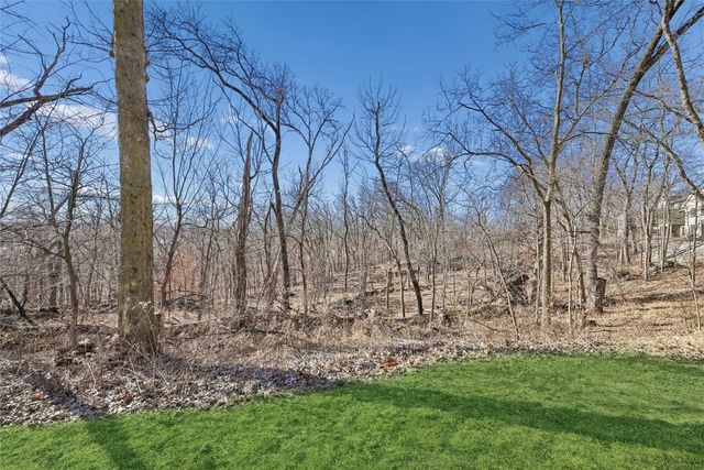 3319 Riverpointe Circle NE, Cedar Rapids, IA 52411