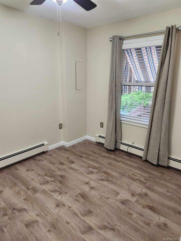 499 East Road Unit 2, Marlboro, NY 12542