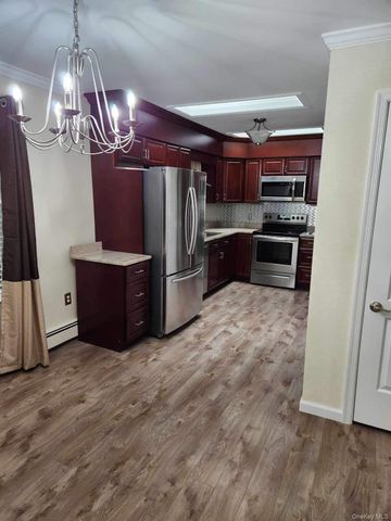 499 East Road Unit 2, Marlboro, NY 12542
