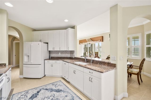 13860 Avon Park CIR 104, Fort Myers, FL 33912