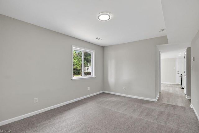 56 Banister DR, Hampton, VA 23666
