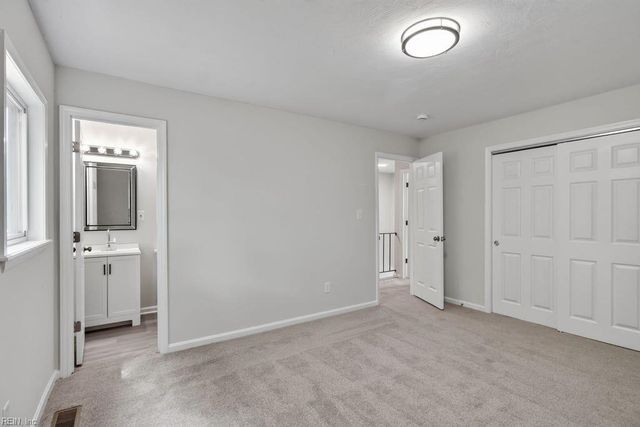 56 Banister DR, Hampton, VA 23666