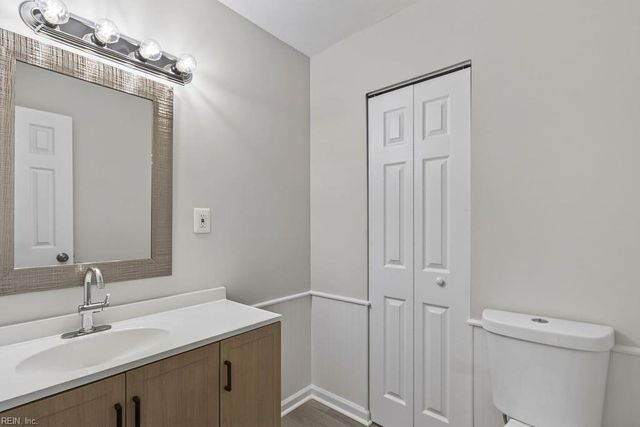 56 Banister DR, Hampton, VA 23666
