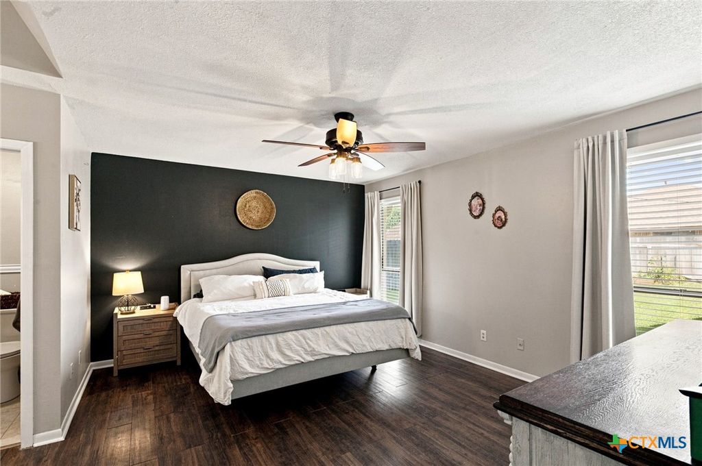 Image 19 of property listing at 104 Santa Fe, Victoria, TX 77904