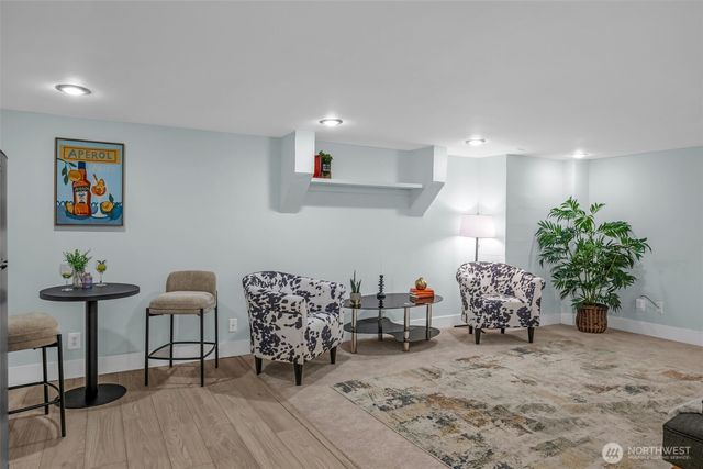 2301 Delmar Drive E, Seattle, WA 98102