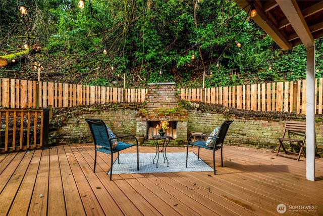 2301 Delmar Drive E, Seattle, WA 98102