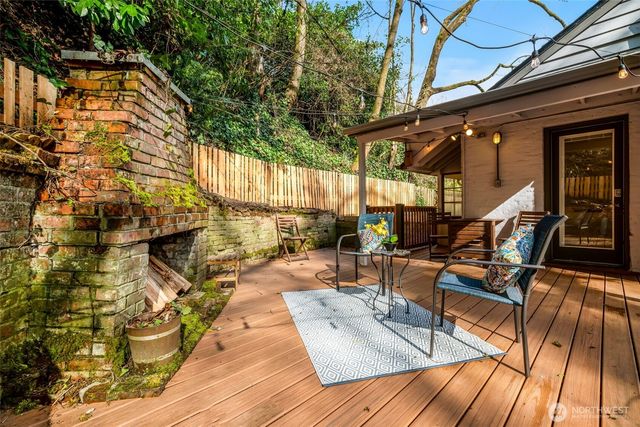 2301 Delmar Drive E, Seattle, WA 98102