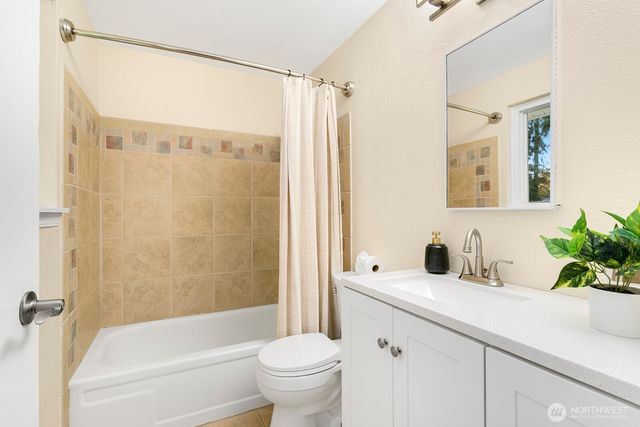 2809 Montclair Court SE, Lacey, WA 98503