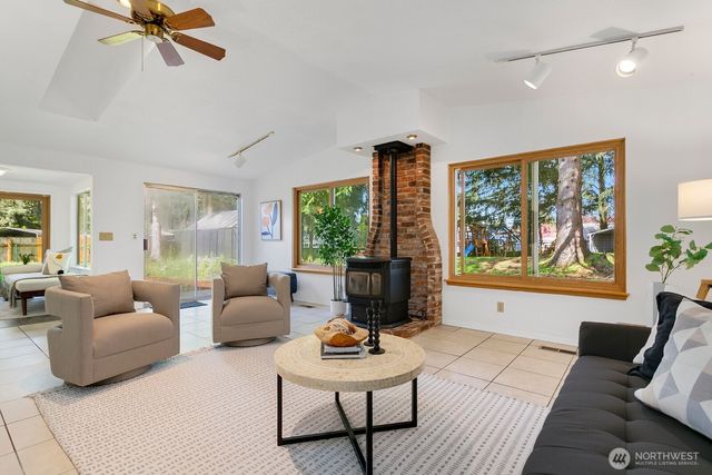 2809 Montclair Court SE, Lacey, WA 98503