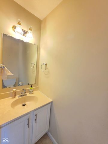 2042 Parkside Drive, Columbus, IN 47203