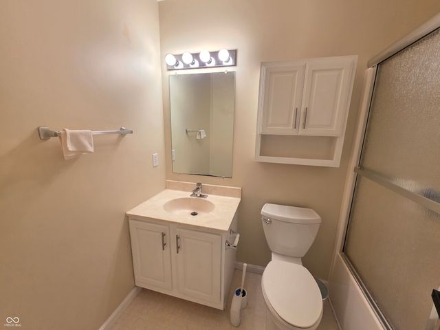 2042 Parkside Drive, Columbus, IN 47203