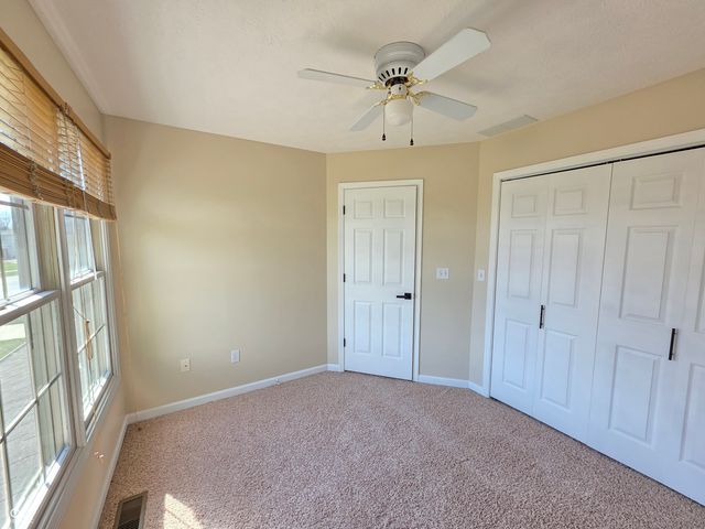 2042 Parkside Drive, Columbus, IN 47203