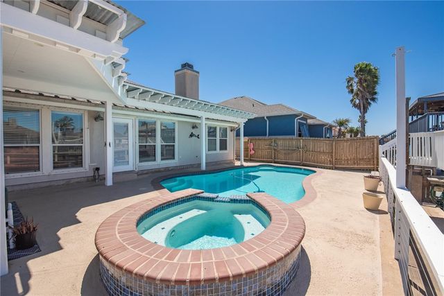 15825 ALMERIA Ave, Corpus Christi, TX 78418