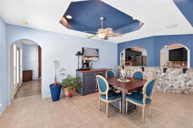 15825 ALMERIA Ave, Corpus Christi, TX 78418