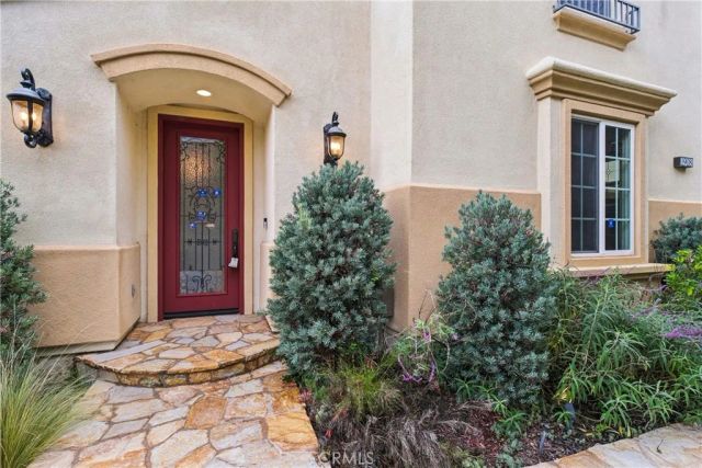 1908 Hazel Nut Court, Agoura Hills, CA 91301