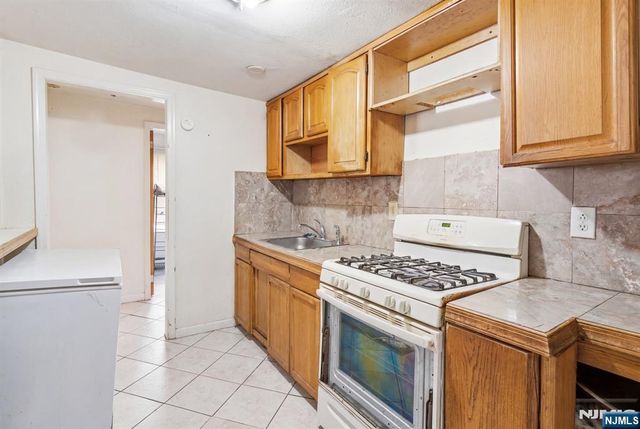 59 Augusta Street, Irvington, NJ 07111