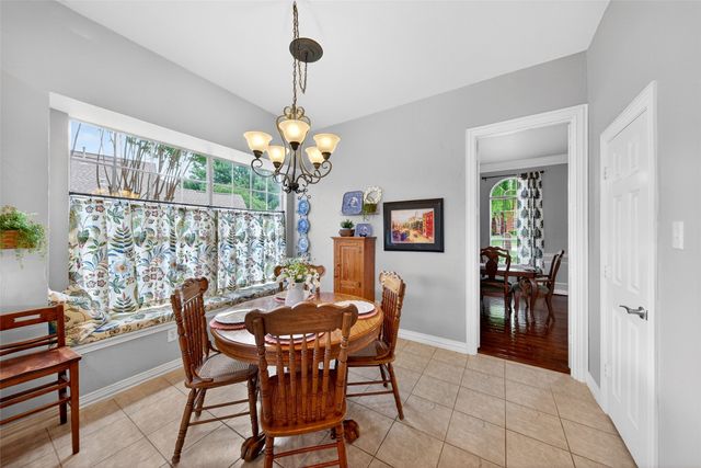 2704 Lakesedge Drive, Mckinney, TX 75072