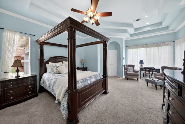 2704 Lakesedge Drive, Mckinney, TX 75072