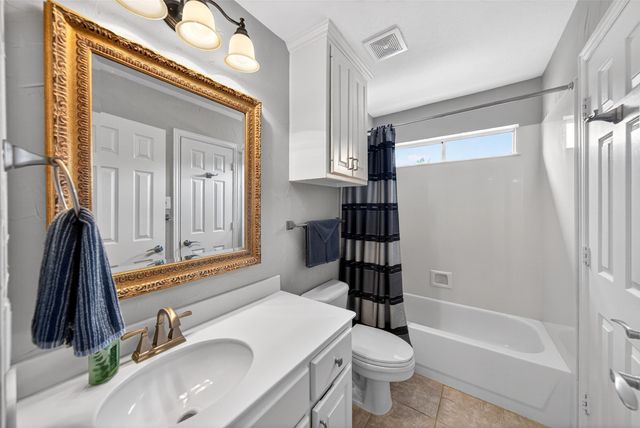 2704 Lakesedge Drive, Mckinney, TX 75072