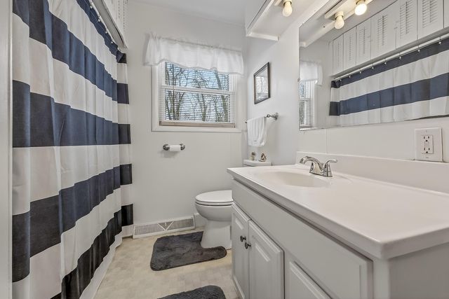 1719 Southland Drive, Muskegon, MI 49442