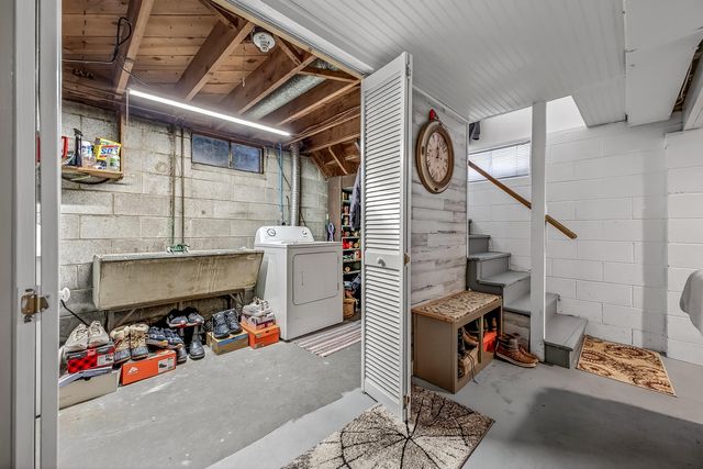 1719 Southland Drive, Muskegon, MI 49442