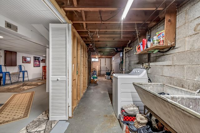 1719 Southland Drive, Muskegon, MI 49442