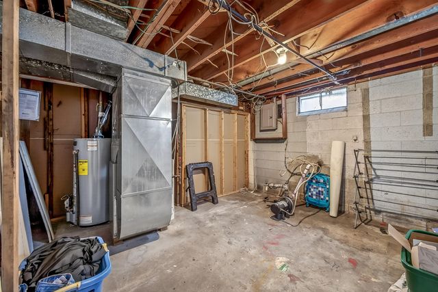 1719 Southland Drive, Muskegon, MI 49442