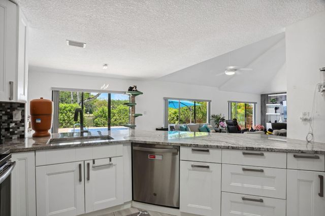6601 Sweet Maple Lane, Boca Raton, FL 33433