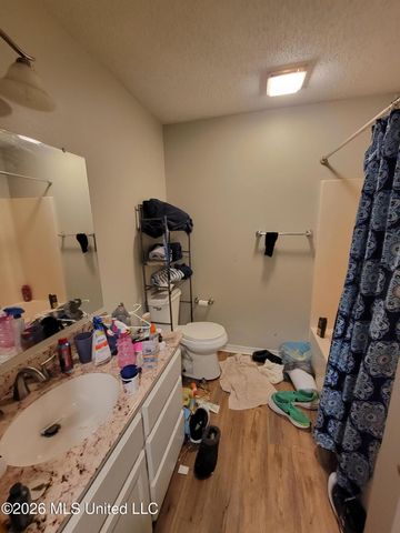 1301 Spruce Street, Ocean Springs, MS 39564