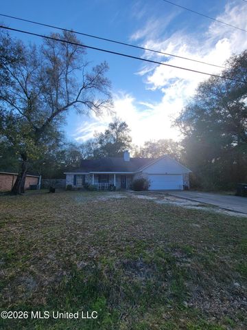 1301 Spruce Street, Ocean Springs, MS 39564