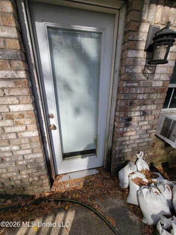 1301 Spruce Street, Ocean Springs, MS 39564