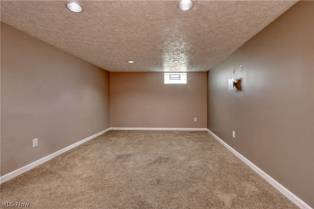 888 Frederick Boulevard, Akron, OH 44320