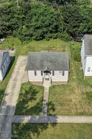 888 Frederick Boulevard, Akron, OH 44320