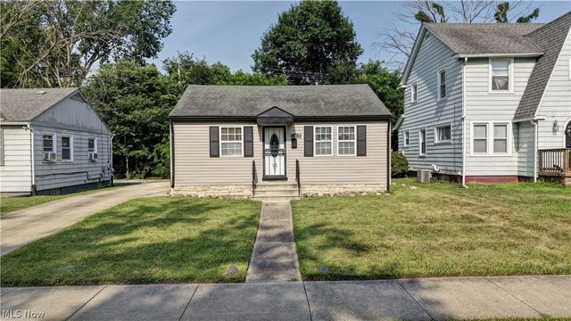888 Frederick Boulevard, Akron, OH 44320