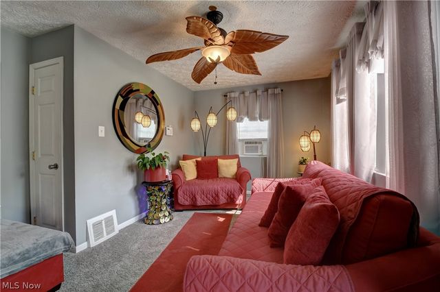888 Frederick Boulevard, Akron, OH 44320