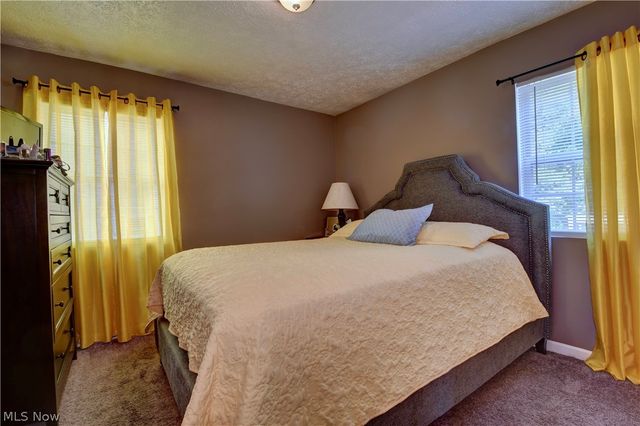 888 Frederick Boulevard, Akron, OH 44320