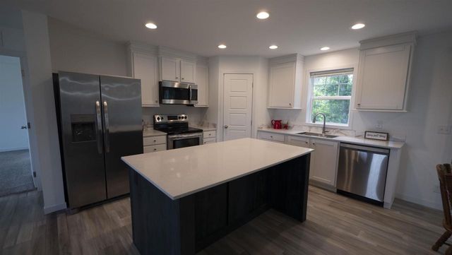 626 N SEMROW ROAD, Coloma, WI 54930