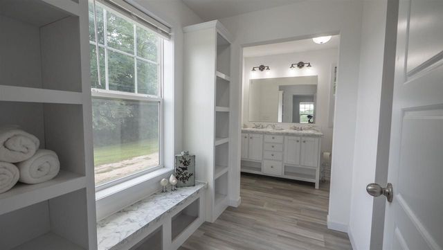 626 N SEMROW ROAD, Coloma, WI 54930