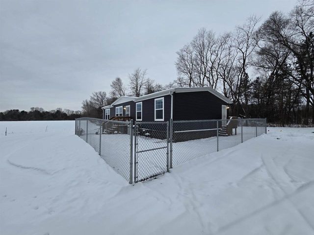 626 N SEMROW ROAD, Coloma, WI 54930