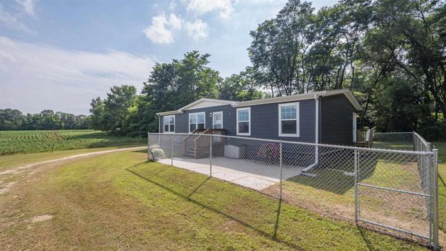 626 N SEMROW ROAD, Coloma, WI 54930