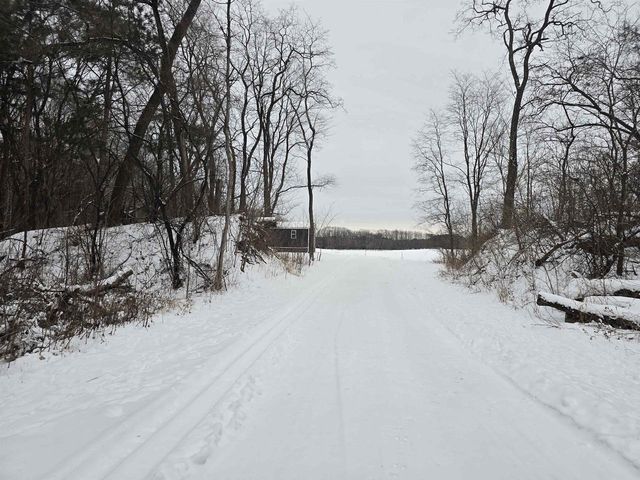 626 N SEMROW ROAD, Coloma, WI 54930