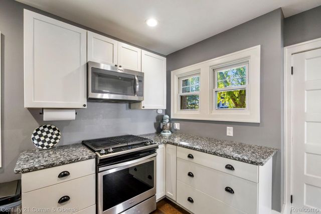 846 Phillips Avenue, Clawson, MI 48017