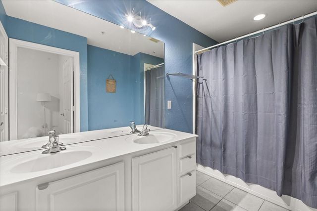 2804 POLVADERO LANE 103, Orlando, FL 32835