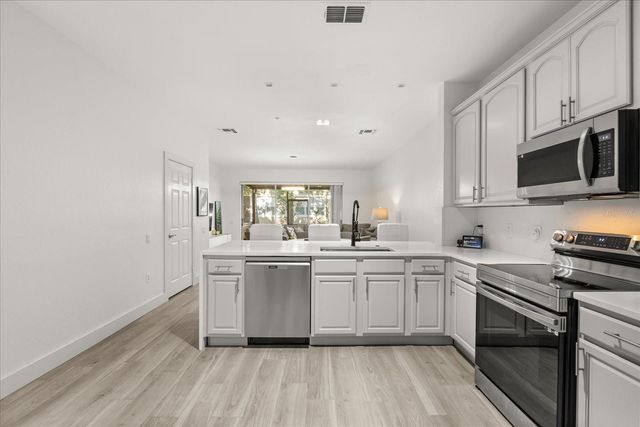 2804 POLVADERO LANE 103, Orlando, FL 32835