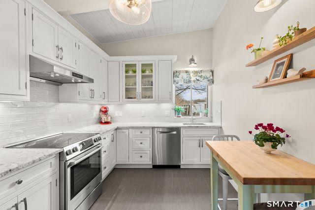 11 Ledgebrook Drive 11, Norwalk, CT 06854