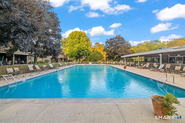 11 Ledgebrook Drive 11, Norwalk, CT 06854