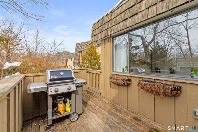 11 Ledgebrook Drive 11, Norwalk, CT 06854