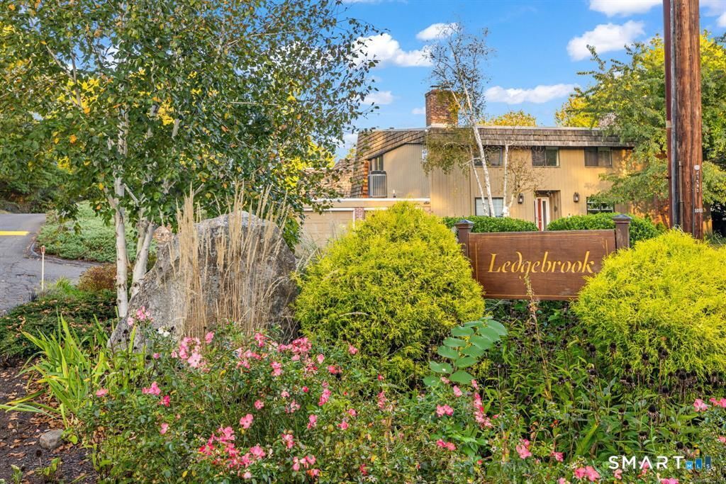 11 Ledgebrook Drive 11, Norwalk, CT 06854