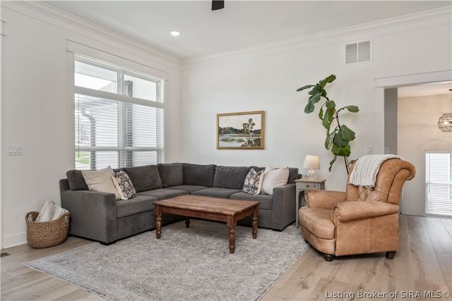 6019 Crestview Lane, Georgetown, IN 47122